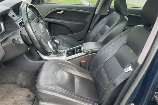 Volvo V70 (2015) thumbnail 5