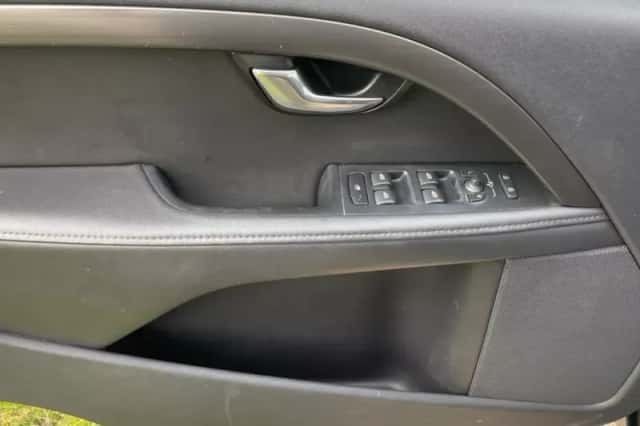 Volvo V70 (2015) thumbnail 6