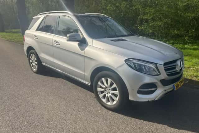 Mercedes-Benz GLE (2015) thumbnail 1