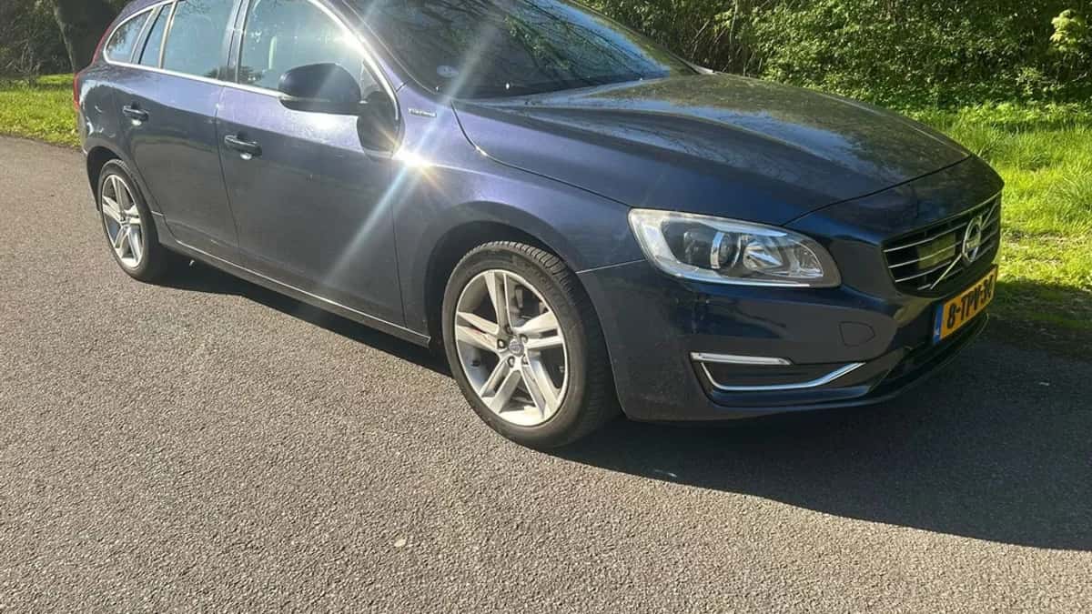 Volvo V60 (2014) — foto 1
