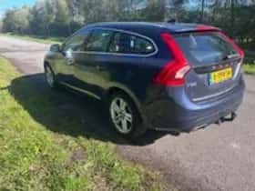 Volvo V60 (2014) thumbnail 17