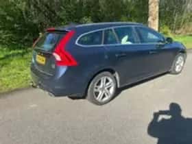 Volvo V60 (2014) thumbnail 18