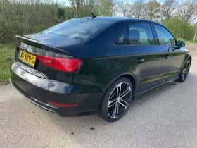 Audi A3 (2016) thumbnail 3