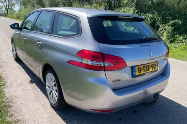 Peugeot 308 (2014) thumbnail 3