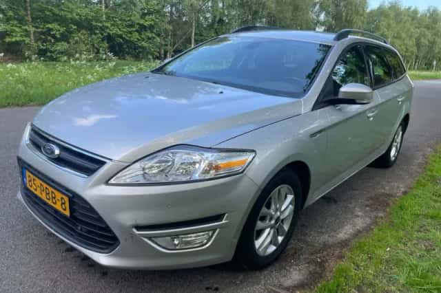 Ford Mondeo (2011) thumbnail 1