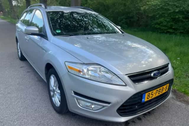 Ford Mondeo (2011) thumbnail 3