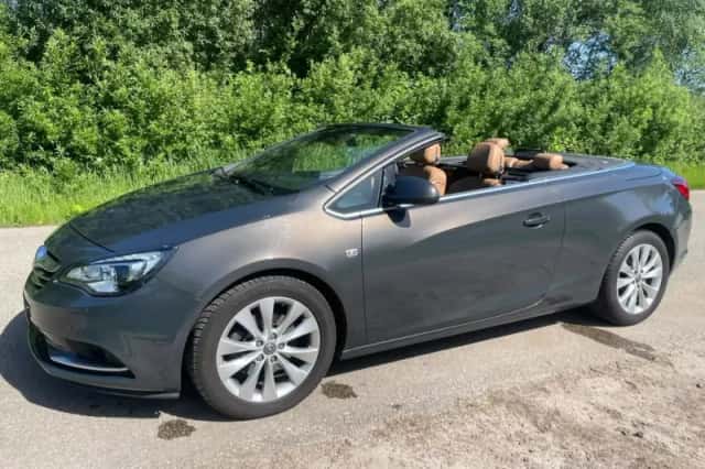 Opel Cascada (2013) thumbnail 1