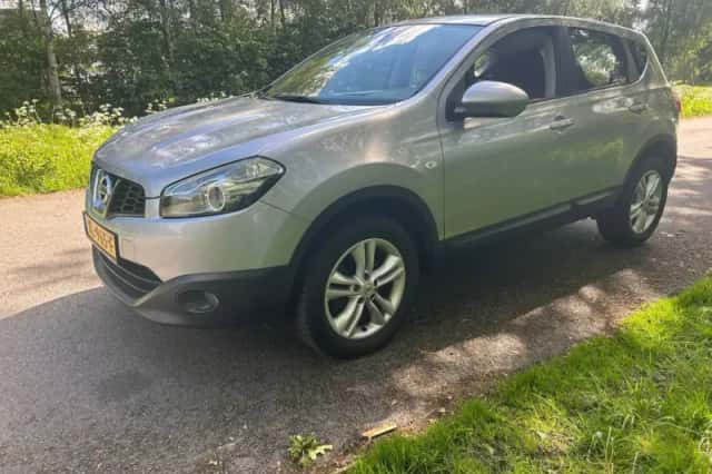 Nissan Qashqai (2012) thumbnail 4