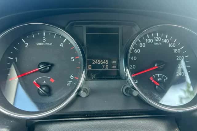 Nissan Qashqai (2012) thumbnail 5