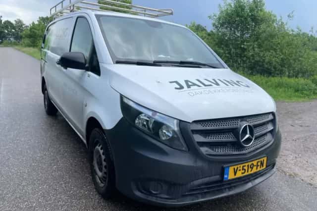 Mercedes-Benz Vito (2017) thumbnail 1