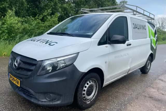 Mercedes-Benz Vito (2017) thumbnail 2
