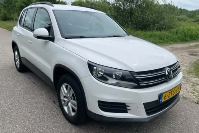 Volkswagen Tiguan (2012) thumbnail 1