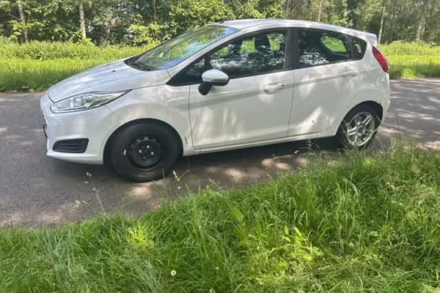 Ford Fiesta (2015) thumbnail 3