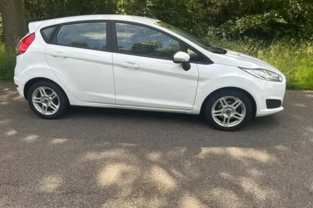 Ford Fiesta (2015) thumbnail 5