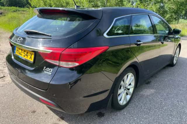 Hyundai i40 (2011) thumbnail 4