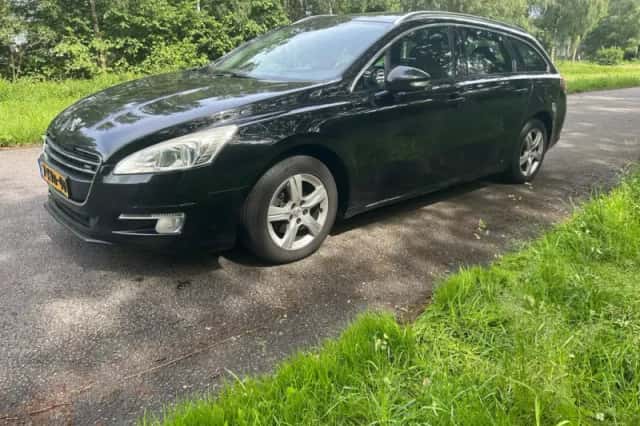Peugeot 508 (2013) thumbnail 1