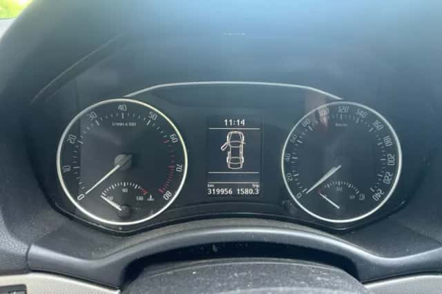 Škoda Octavia (2011) thumbnail 6