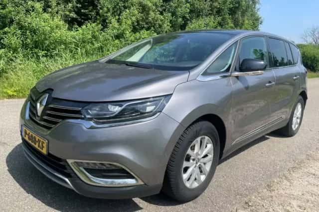 Renault Espace (2017) thumbnail 1