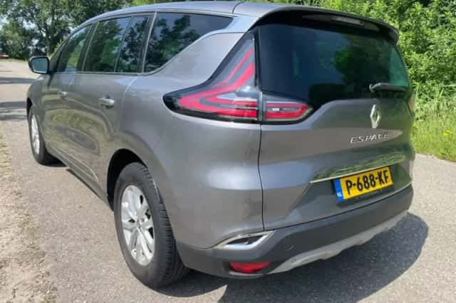 Renault Espace (2017) thumbnail 4