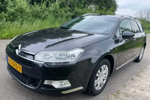 Citroën C5 Tourer (2011) thumbnail 1