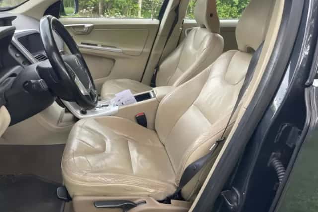 Volvo XC60 (2010) thumbnail 6