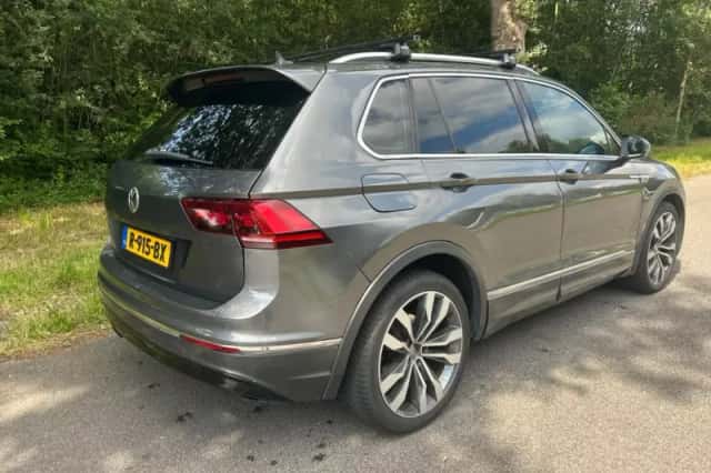 Volkswagen Tiguan (2019) thumbnail 2