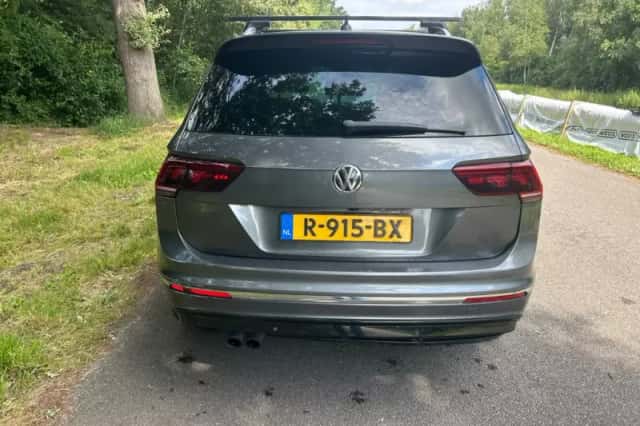 Volkswagen Tiguan (2019) thumbnail 5