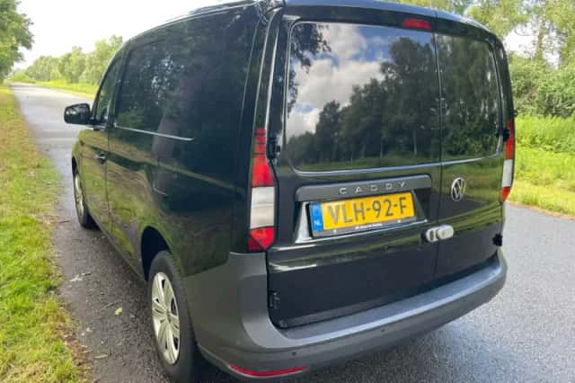 Volkswagen Caddy (2021) thumbnail 4
