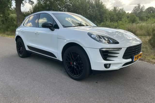 Porsche Macan (2014) thumbnail 1