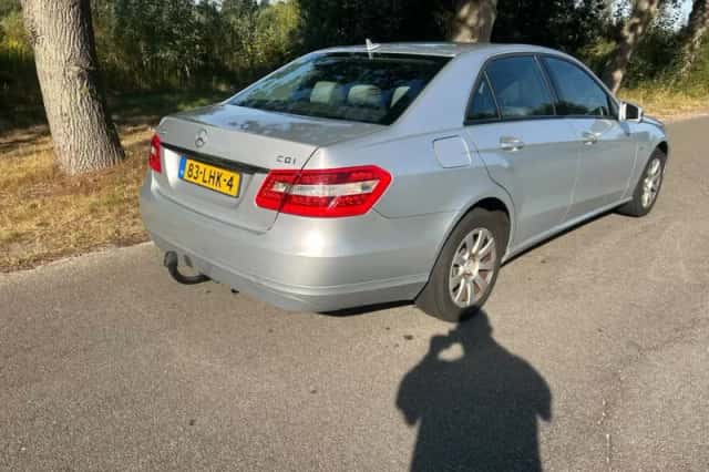 Mercedes-Benz E-Klasse (2010) thumbnail 2