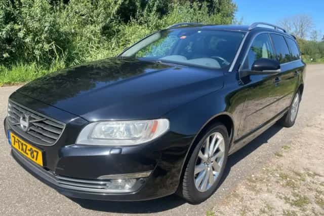 Volvo V70 (2014) thumbnail 1