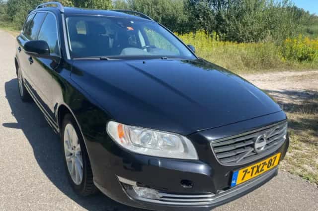 Volvo V70 (2014) thumbnail 2