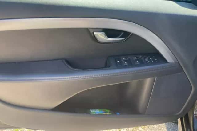 Volvo V70 (2014) thumbnail 5