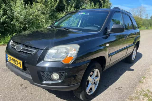 Kia Sportage (2008) thumbnail 1