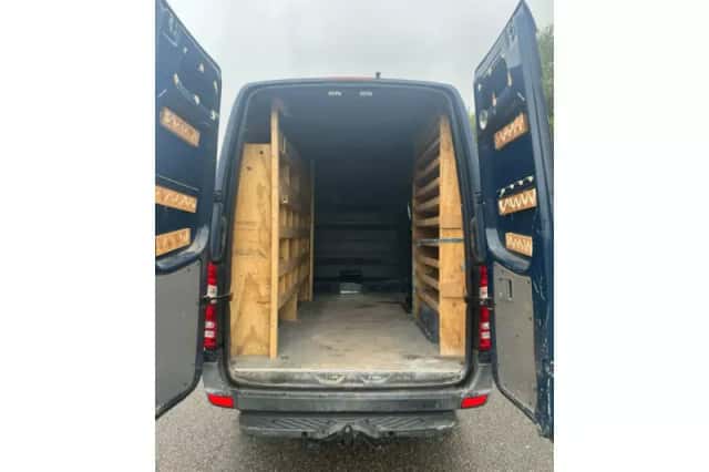 Mercedes-Benz Sprinter (2010) thumbnail 6
