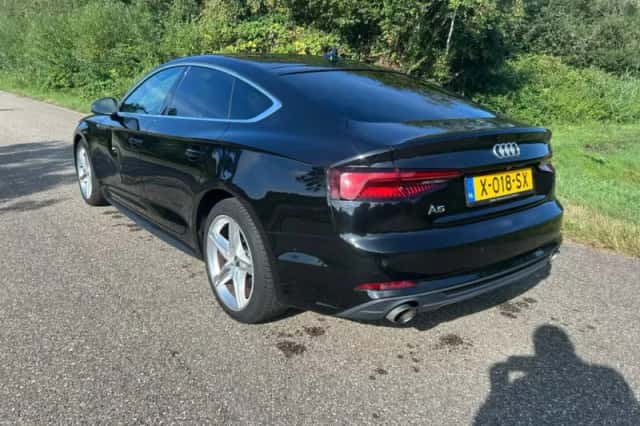 Audi A5 (2018) thumbnail 3