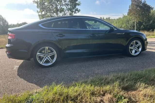 Audi A5 (2018) thumbnail 4