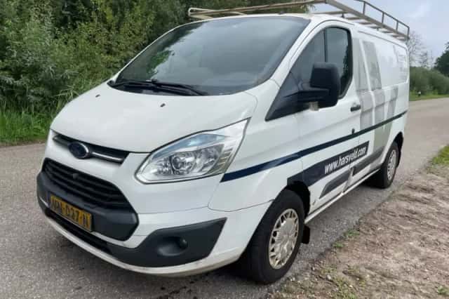 Ford Transit Custom (2015) thumbnail 2