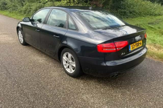 Audi A4 (2012) thumbnail 5