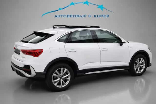 Audi Q3 (2024) thumbnail 4