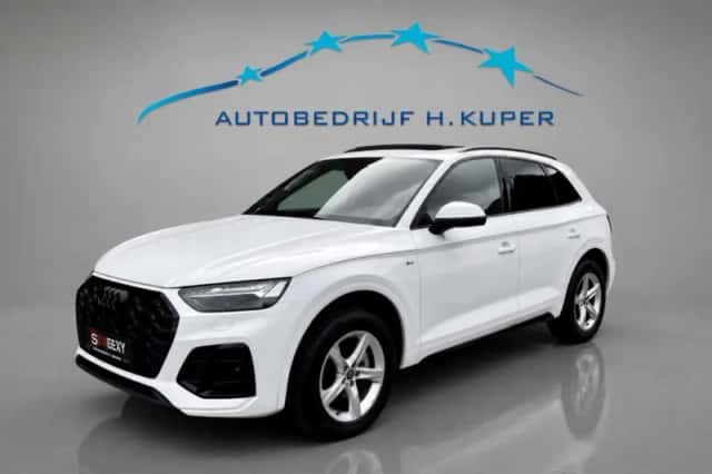 Audi Q5 (2024) thumbnail 2