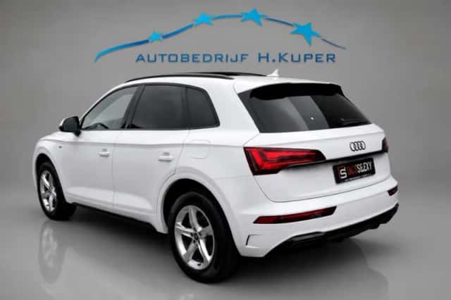 Audi Q5 (2024) thumbnail 4