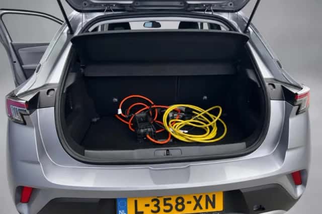 Opel Mokka-e (2021) thumbnail 6