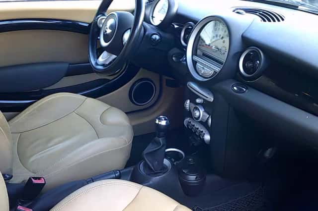 MINI Cooper (2009) thumbnail 6
