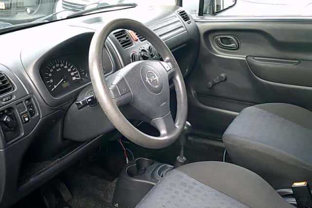 Opel Agila (2004) thumbnail 5