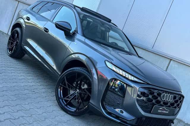 Audi Q3 (2025) thumbnail 1