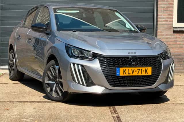 Peugeot 208 (2025) thumbnail 3