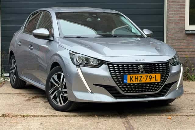 Peugeot 208 (2021) thumbnail 3
