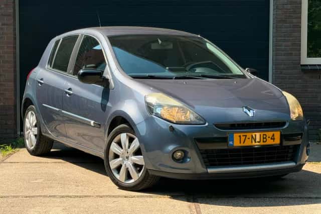 Renault Clio (2010) thumbnail 3
