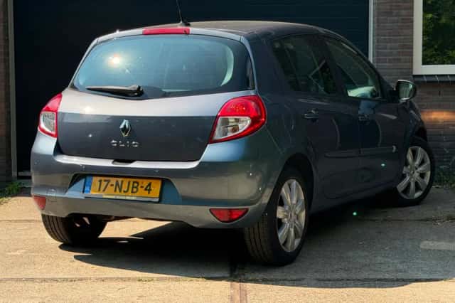 Renault Clio (2010) thumbnail 5